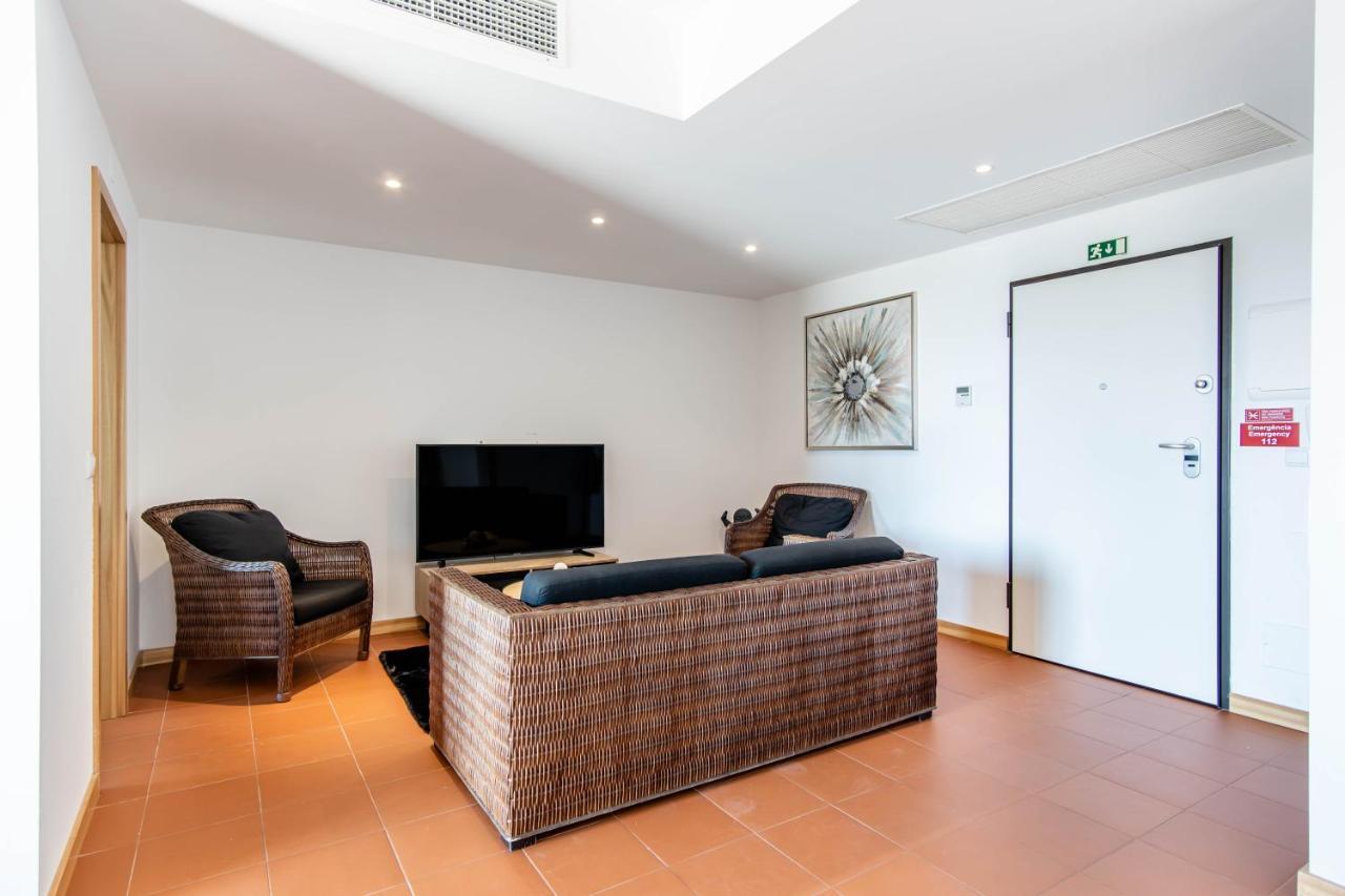 Superbe Appartement Spacieux Avec Terrasse Vue Piscine Vilamoura Esterno foto